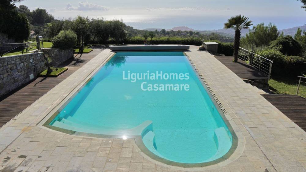 casa indipendente in vendita ad Imperia