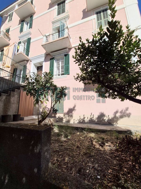 appartamento in vendita ad Imperia in zona Porto Maurizio