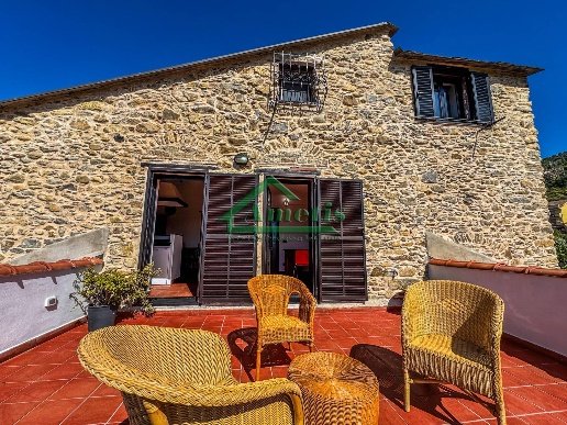 appartamento in vendita ad Imperia in zona Torrazza / Clavi