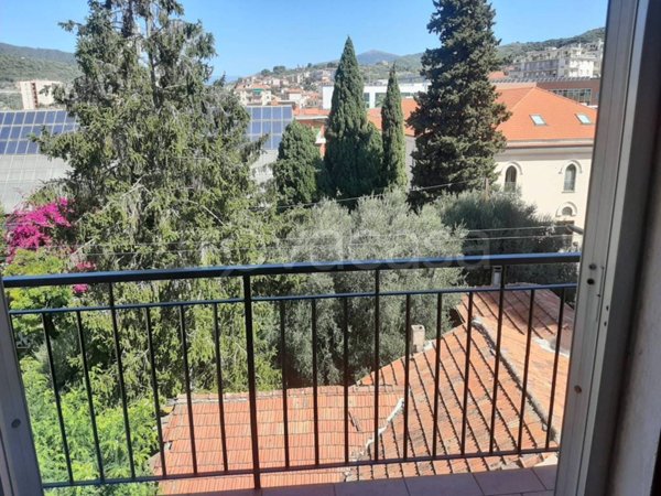 appartamento in vendita ad Imperia in zona Oneglia