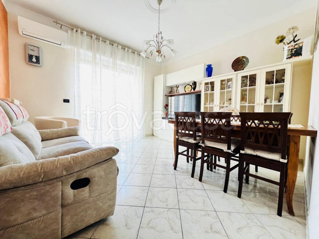 appartamento in vendita ad Imperia in zona Porto Maurizio