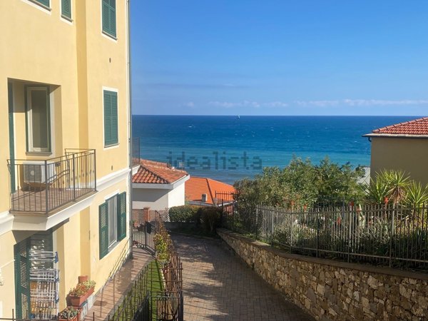 appartamento in vendita ad Imperia