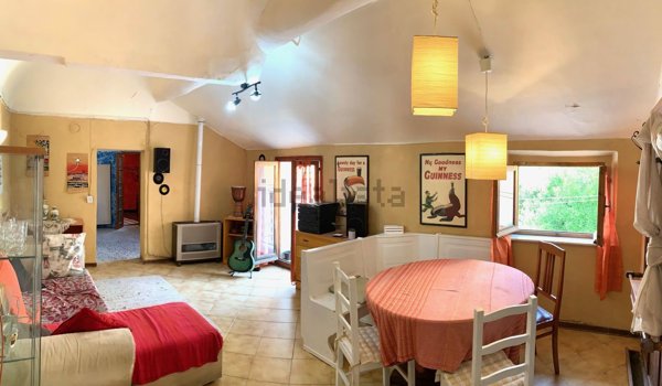 appartamento in vendita ad Imperia in zona Porto Maurizio