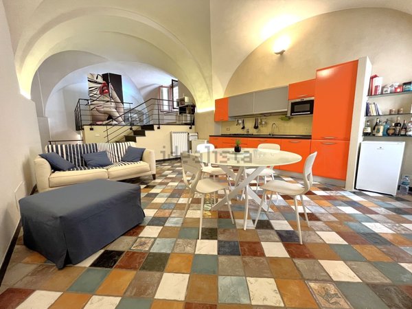 appartamento in vendita ad Imperia in zona Porto Maurizio