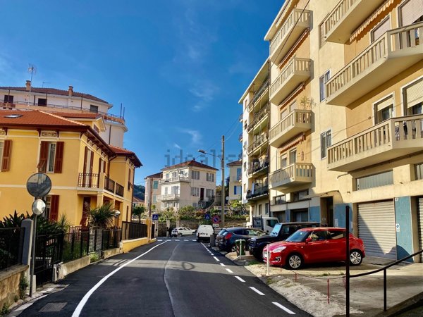 appartamento in vendita ad Imperia