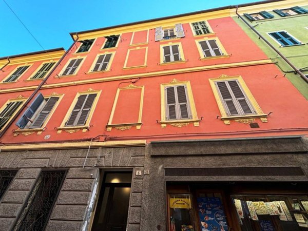 appartamento in vendita ad Imperia in zona Oneglia