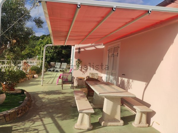 casa indipendente in vendita ad Imperia