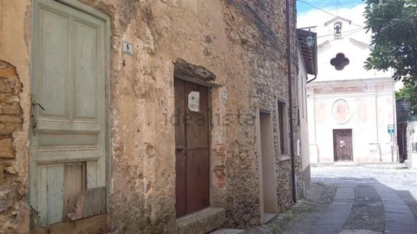 appartamento in vendita ad Imperia in zona Cantalupo