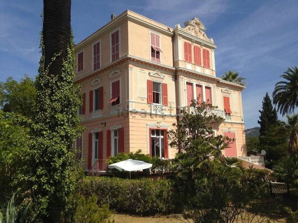 appartamento in vendita ad Imperia