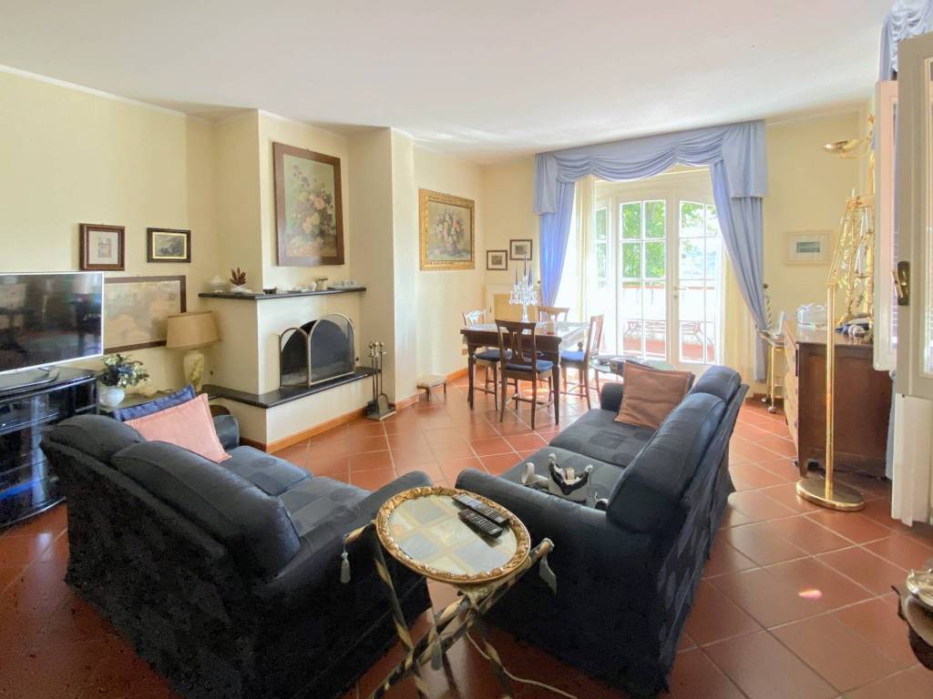 appartamento in vendita ad Imperia in zona Porto Maurizio