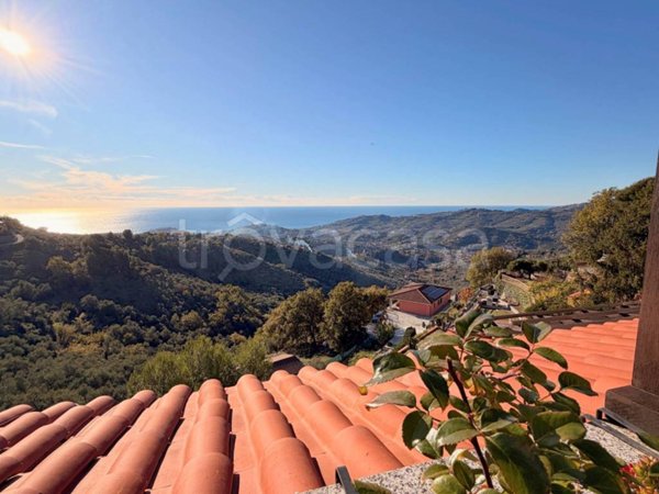 appartamento in vendita ad Imperia in zona Oneglia