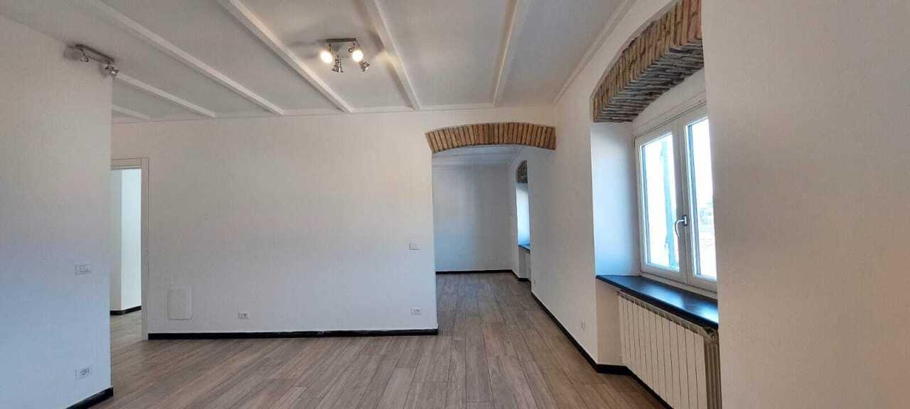 appartamento in vendita ad Imperia in zona Porto Maurizio