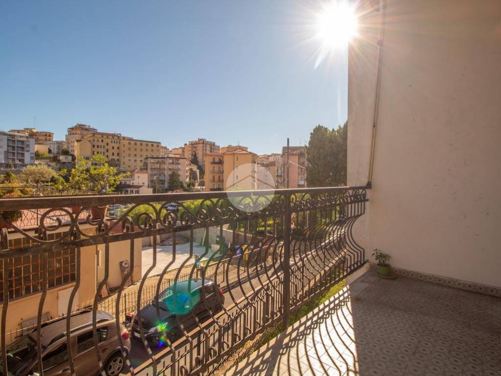 appartamento in vendita ad Imperia in zona Porto Maurizio