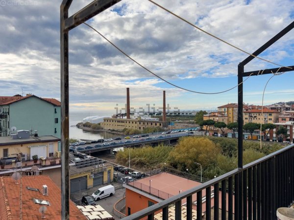appartamento in vendita ad Imperia in zona Oneglia