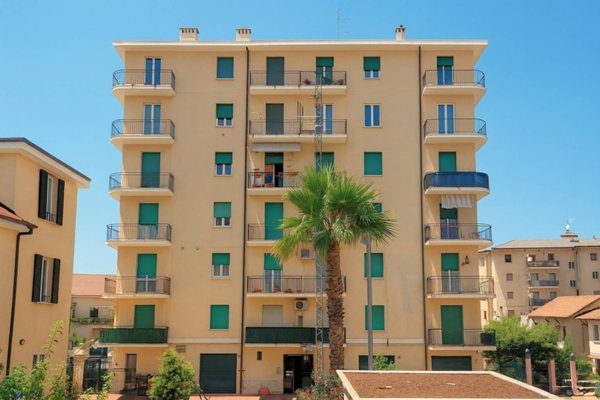 appartamento in vendita ad Imperia in zona Oneglia