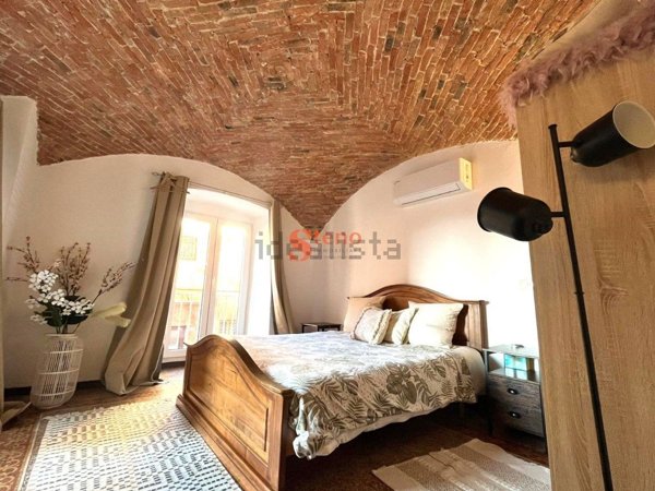 appartamento in vendita ad Imperia in zona Porto Maurizio