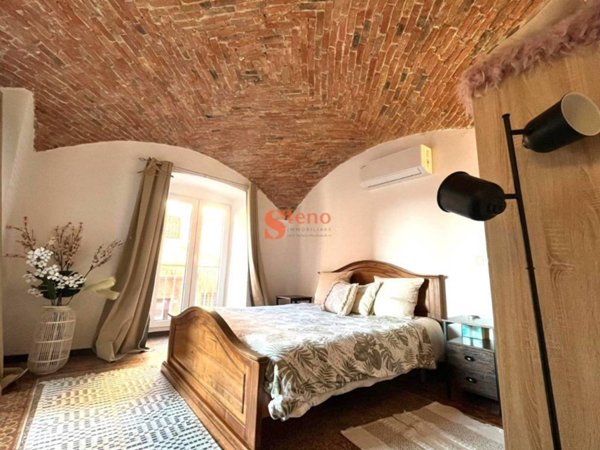 appartamento in vendita ad Imperia in zona Porto Maurizio