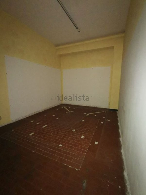 ufficio in vendita ad Imperia in zona Oneglia