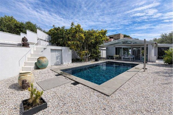 casa indipendente in vendita ad Imperia in zona Porto Maurizio