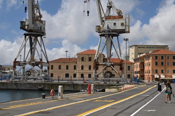 appartamento in vendita ad Imperia in zona Oneglia