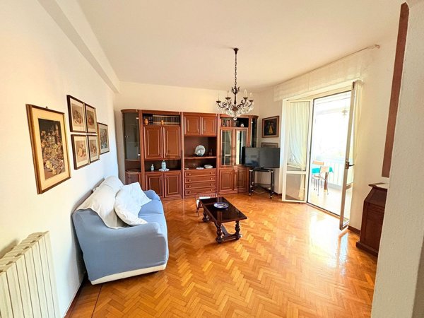 appartamento in vendita ad Imperia in zona Oneglia