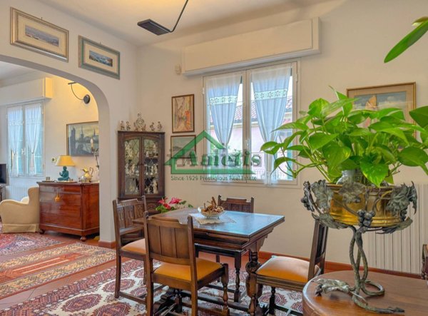 appartamento in vendita ad Imperia in zona Oneglia