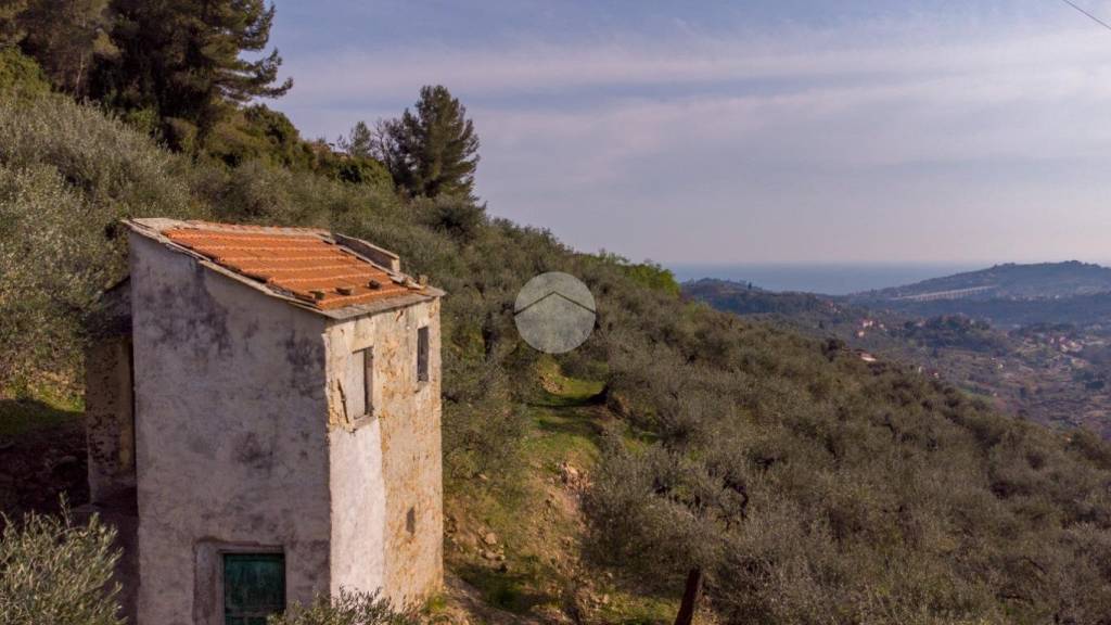 casa indipendente in vendita ad Imperia