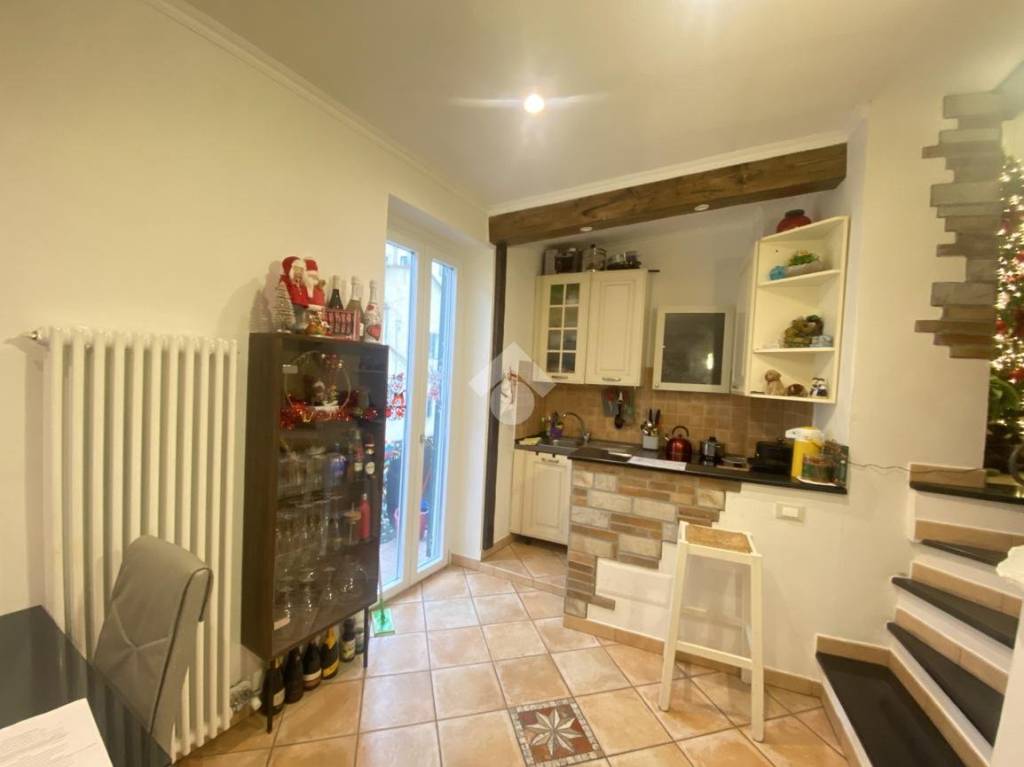 appartamento in vendita ad Imperia in zona Oneglia