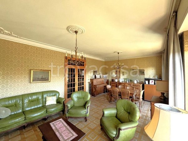 appartamento in vendita ad Imperia in zona Porto Maurizio