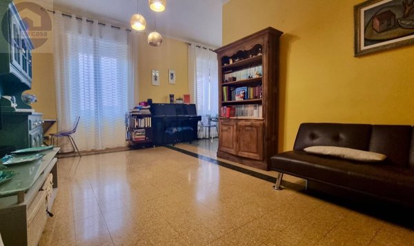 appartamento in vendita ad Imperia in zona Porto Maurizio