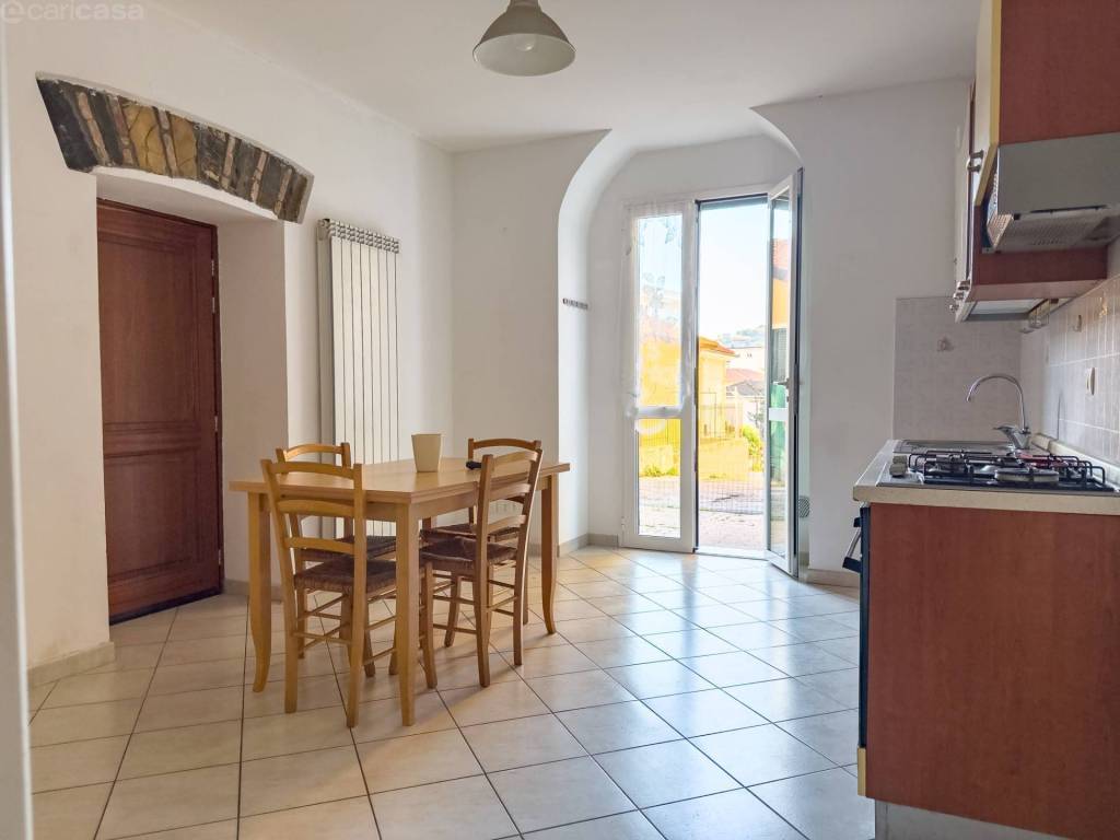 appartamento in vendita ad Imperia in zona Oneglia