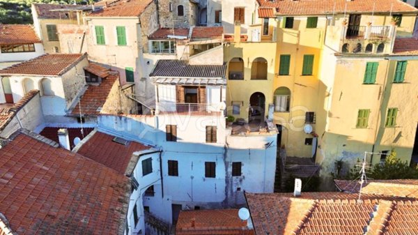 appartamento in vendita ad Imperia in zona Artallo