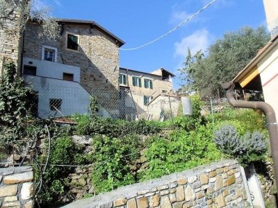 appartamento in vendita ad Imperia in zona Oneglia