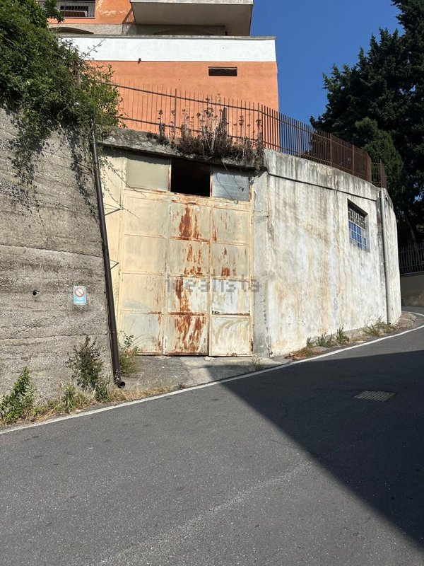 ufficio in vendita ad Imperia in zona Oneglia