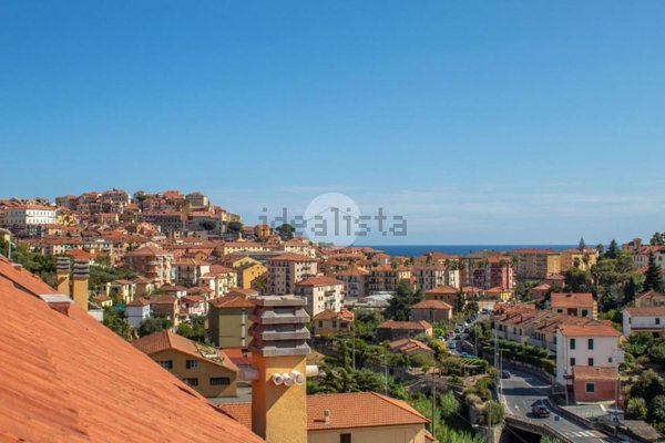 appartamento in vendita ad Imperia