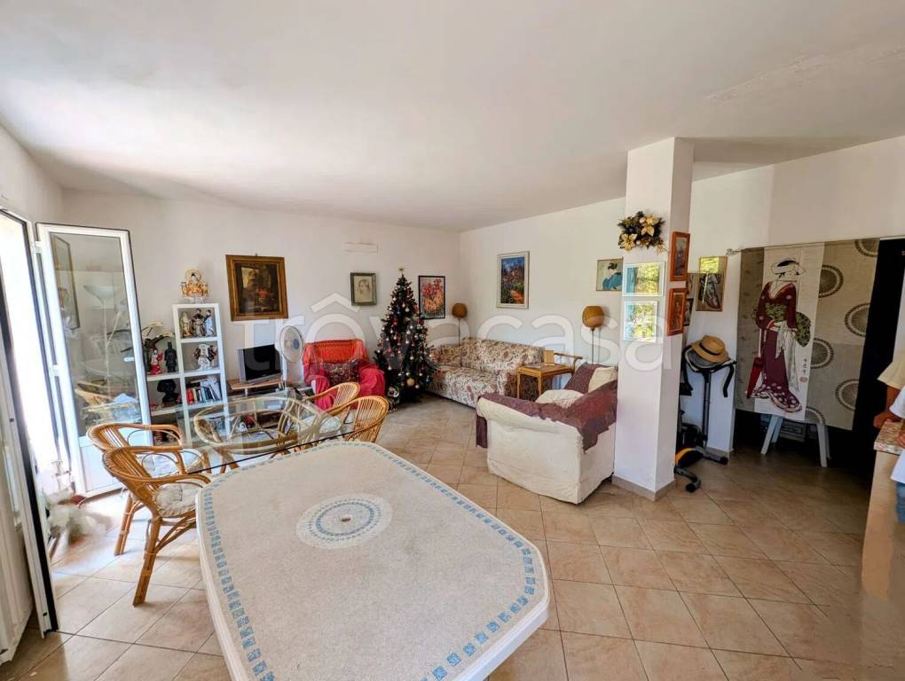 appartamento in vendita ad Imperia in zona Porto Maurizio