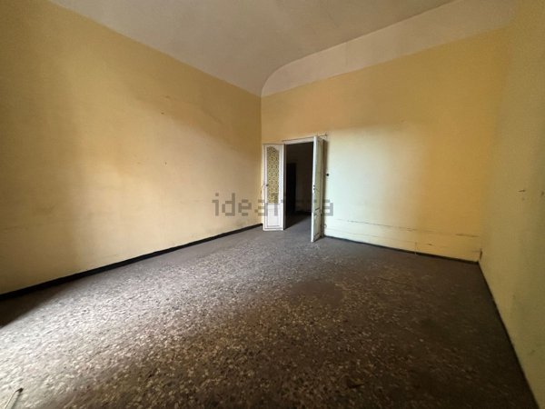 appartamento in vendita ad Imperia in zona Porto Maurizio