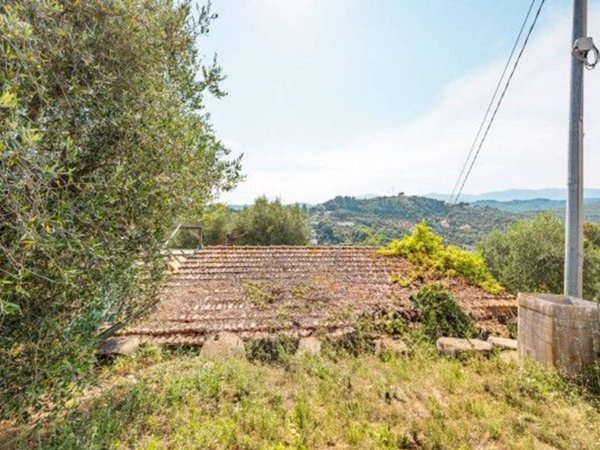 appartamento in vendita ad Imperia in zona Montegrazie