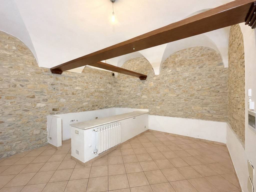 casa indipendente in vendita ad Imperia