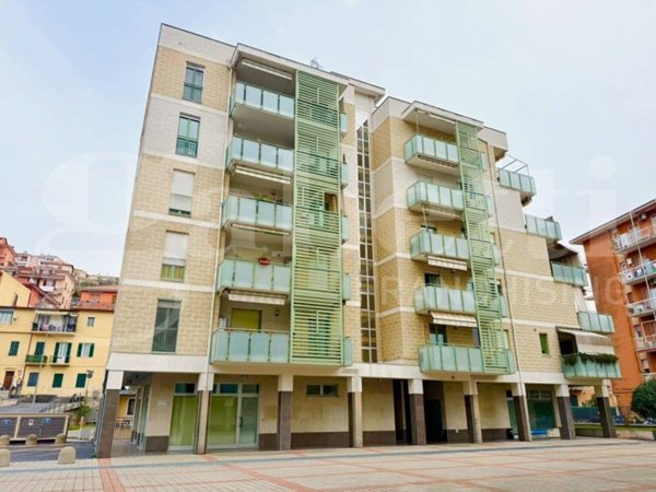 appartamento in vendita ad Imperia in zona Oneglia