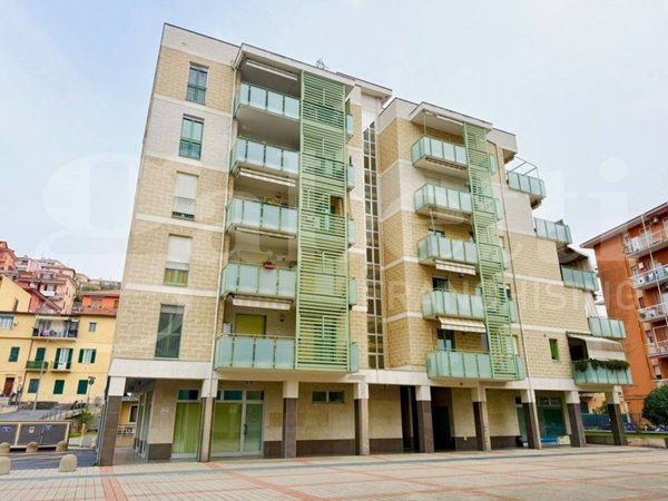 appartamento in vendita ad Imperia in zona Oneglia