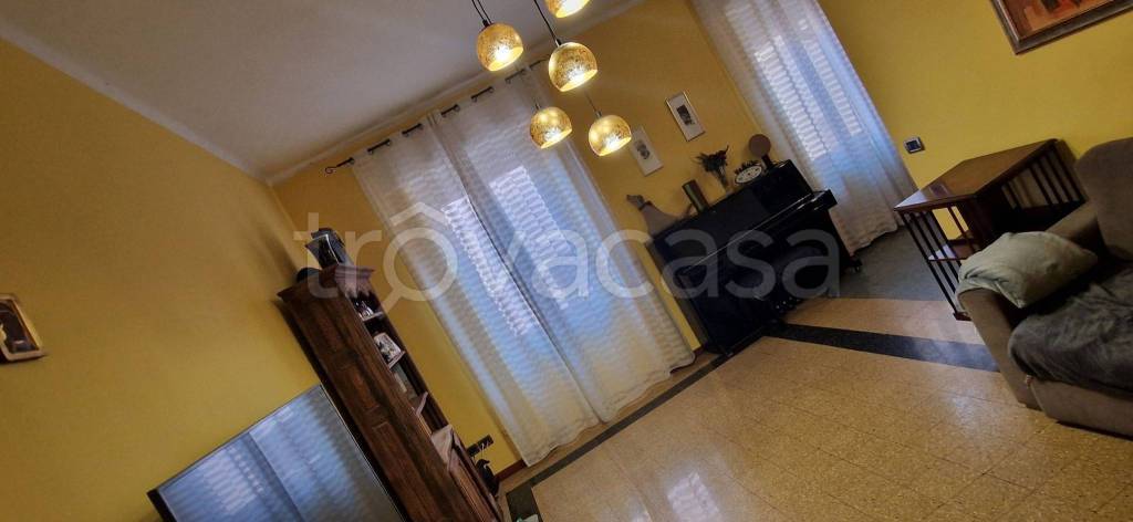 appartamento in vendita ad Imperia in zona Porto Maurizio