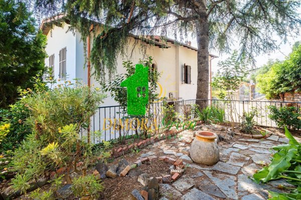 casa indipendente in vendita ad Imperia