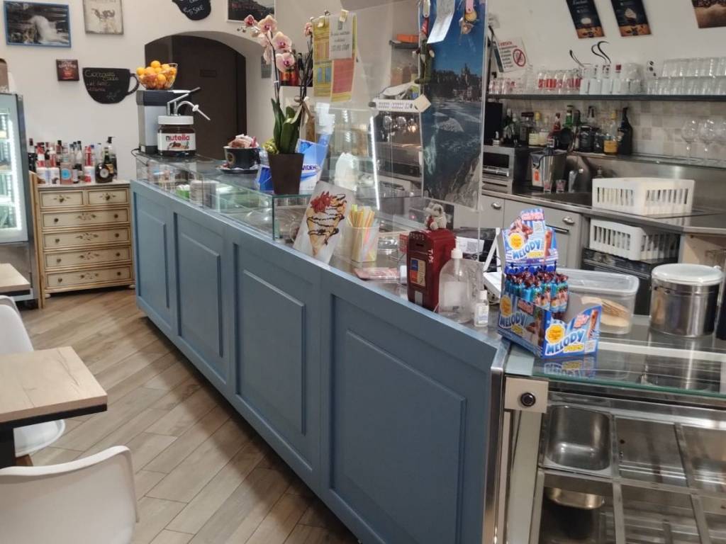 negozio in vendita ad Imperia in zona Porto Maurizio