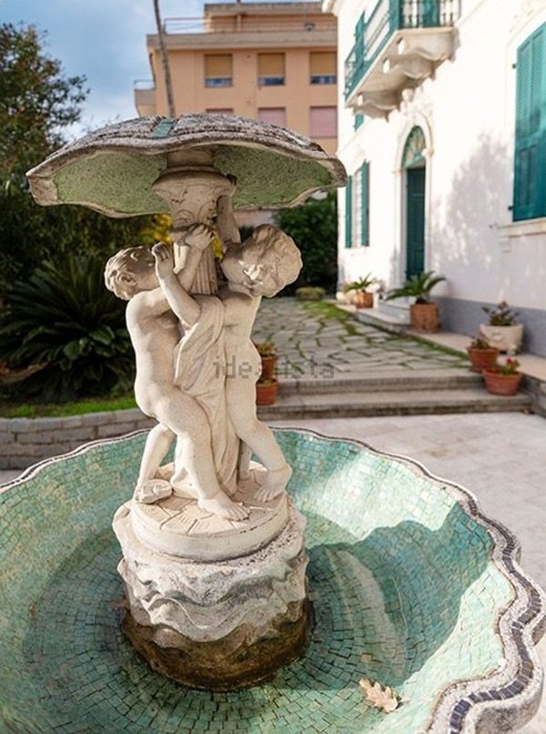 casa indipendente in vendita ad Imperia