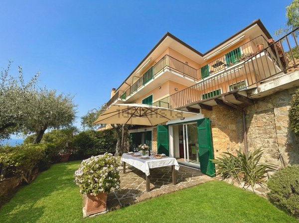 appartamento in vendita ad Imperia in zona Porto Maurizio