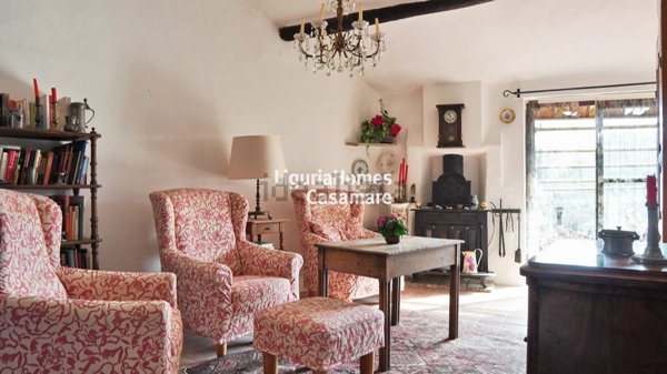 casa indipendente in vendita ad Imperia in zona Torrazza / Clavi