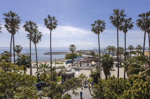 appartamento in vendita ad Imperia