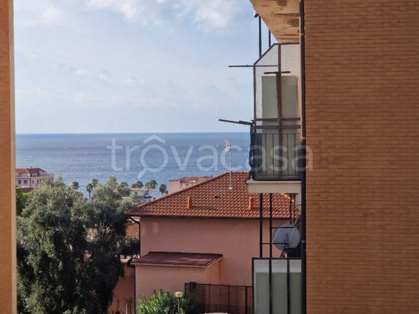 appartamento in vendita ad Imperia in zona Oneglia