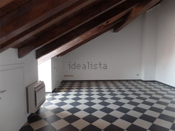 appartamento in vendita ad Imperia in zona Oneglia